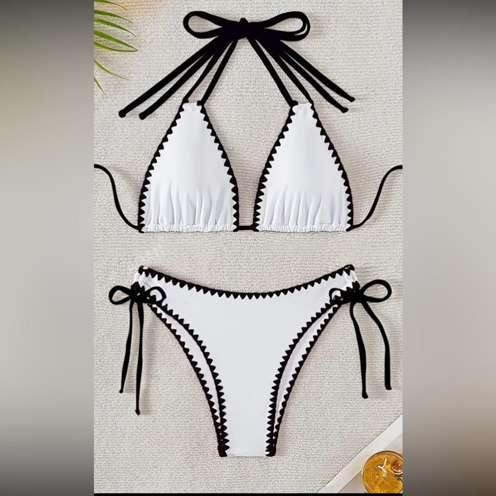 NEW 2 pc bathing suit SZ M triangle top with bottoms that tie on the side